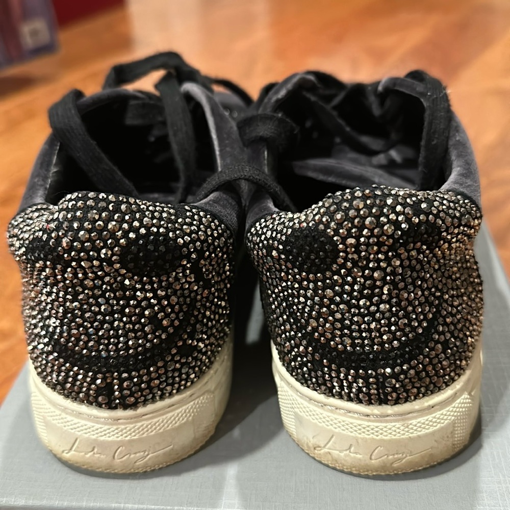 Authentic Lola Cruz smiley sneakers